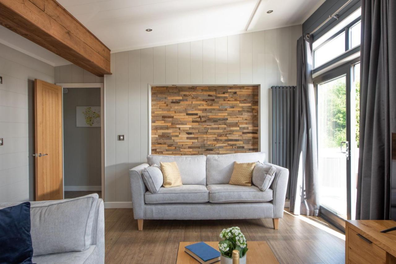 Primrose Lodge, 25 Roadford Lake Lodges Lifton المظهر الخارجي الصورة