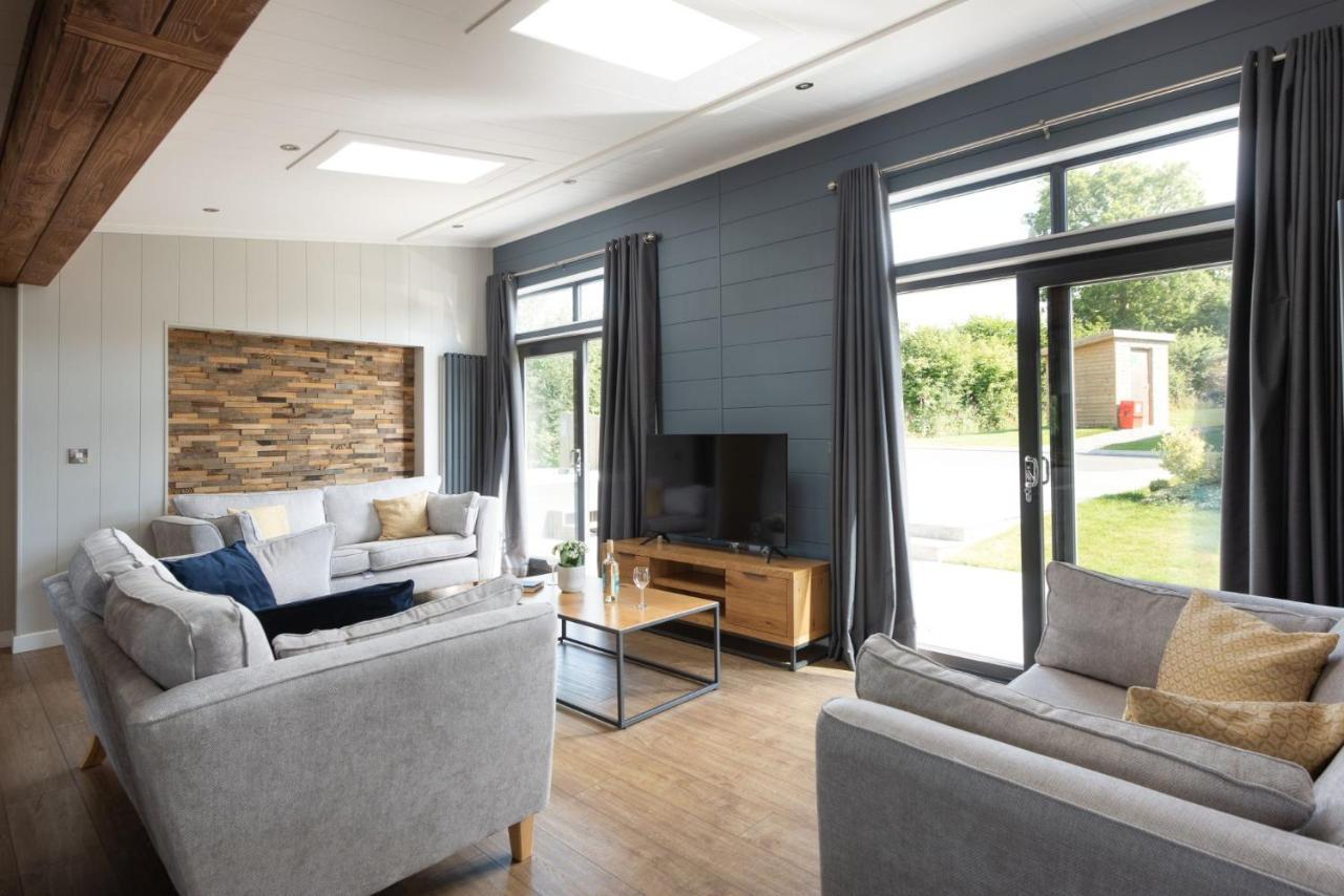Primrose Lodge, 25 Roadford Lake Lodges Lifton المظهر الخارجي الصورة