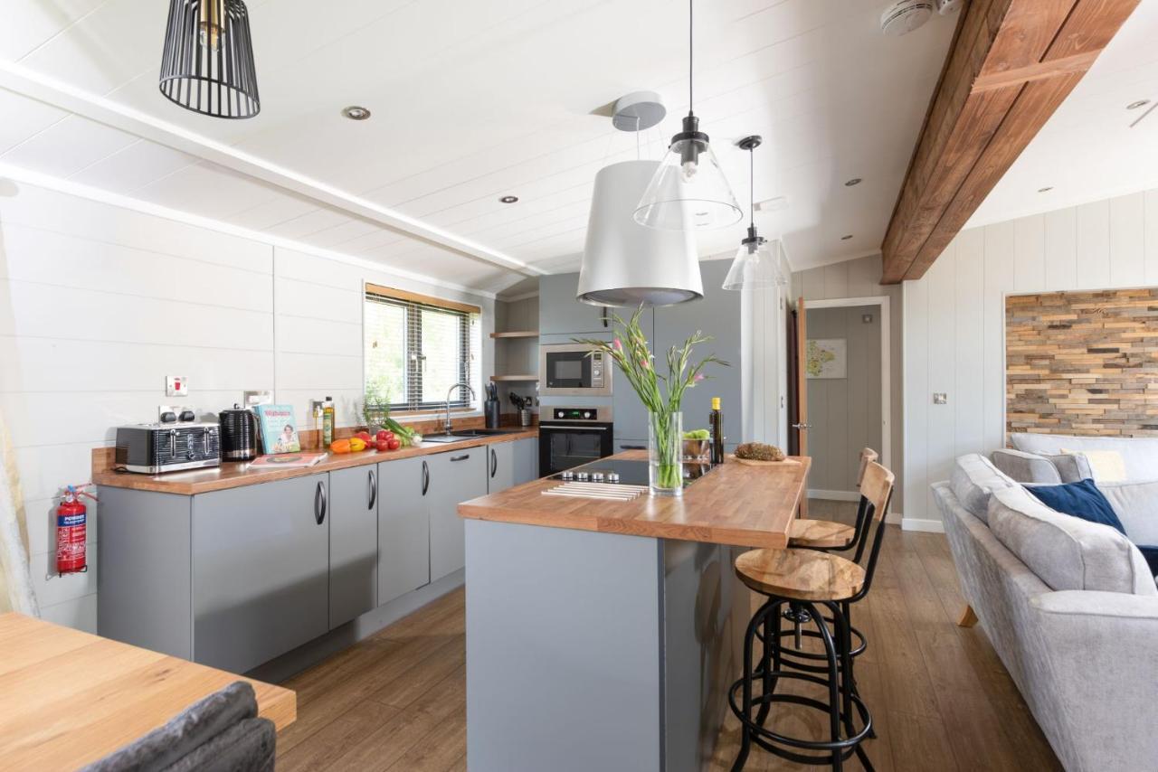 Primrose Lodge, 25 Roadford Lake Lodges Lifton المظهر الخارجي الصورة