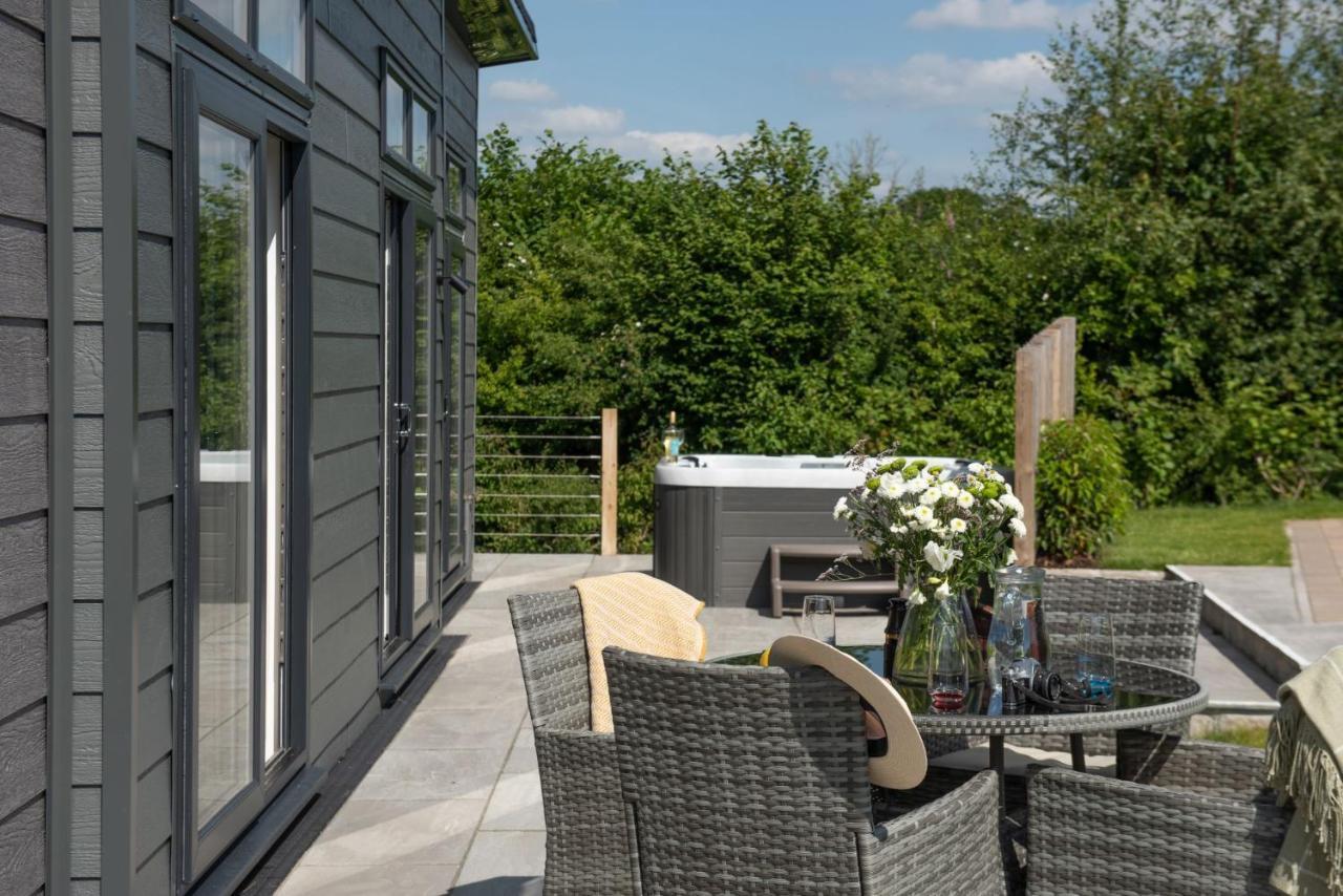 Primrose Lodge, 25 Roadford Lake Lodges Lifton المظهر الخارجي الصورة