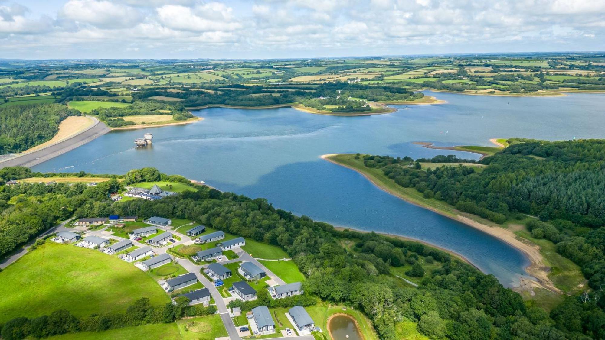 Primrose Lodge, 25 Roadford Lake Lodges Lifton المظهر الخارجي الصورة